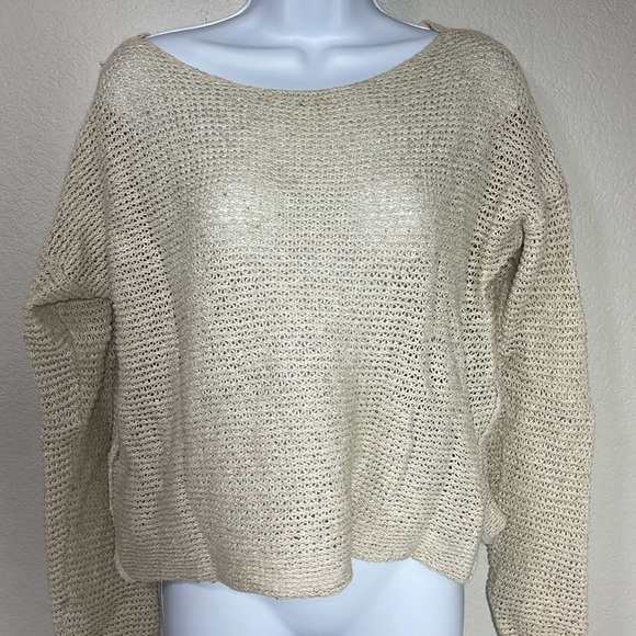 Hollister Knit Long Sleeve Cropped Sweater Size M/L - Picture 6 of 9